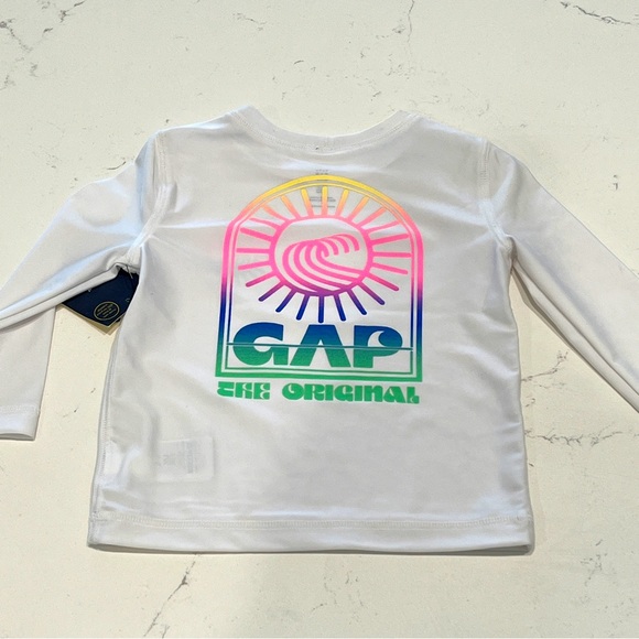 NWT Toddler Graphic Rashguard 18-24 months - Picture 2 of 3
